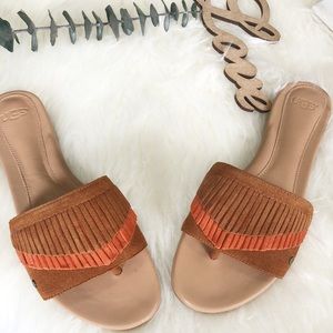NWT UGG Binx Fringe Thong Sandal